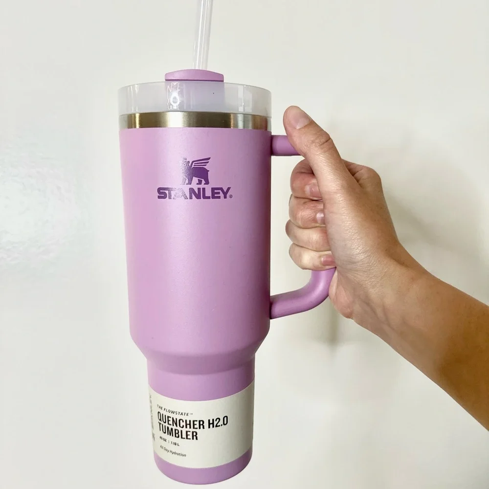 The Quencher H2.O Flowstate Tumbler 40 Oz in Lilac - Picture 3 of 6